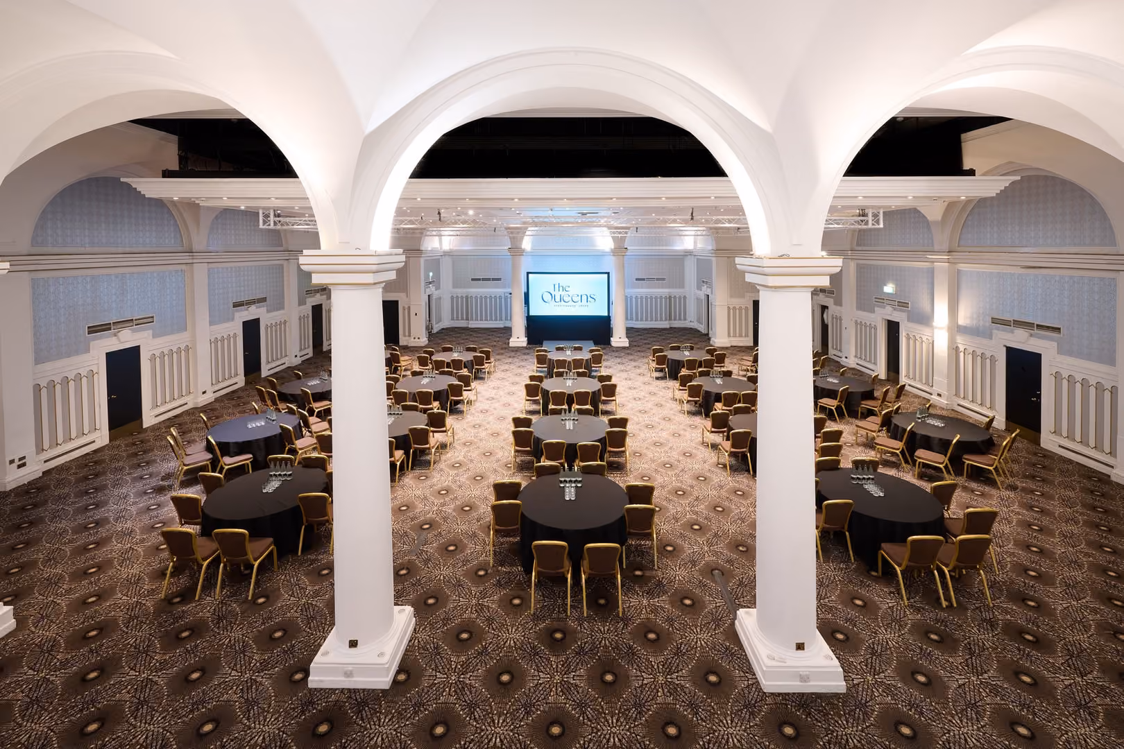 The Queens Ballroom, The Queens photo #5