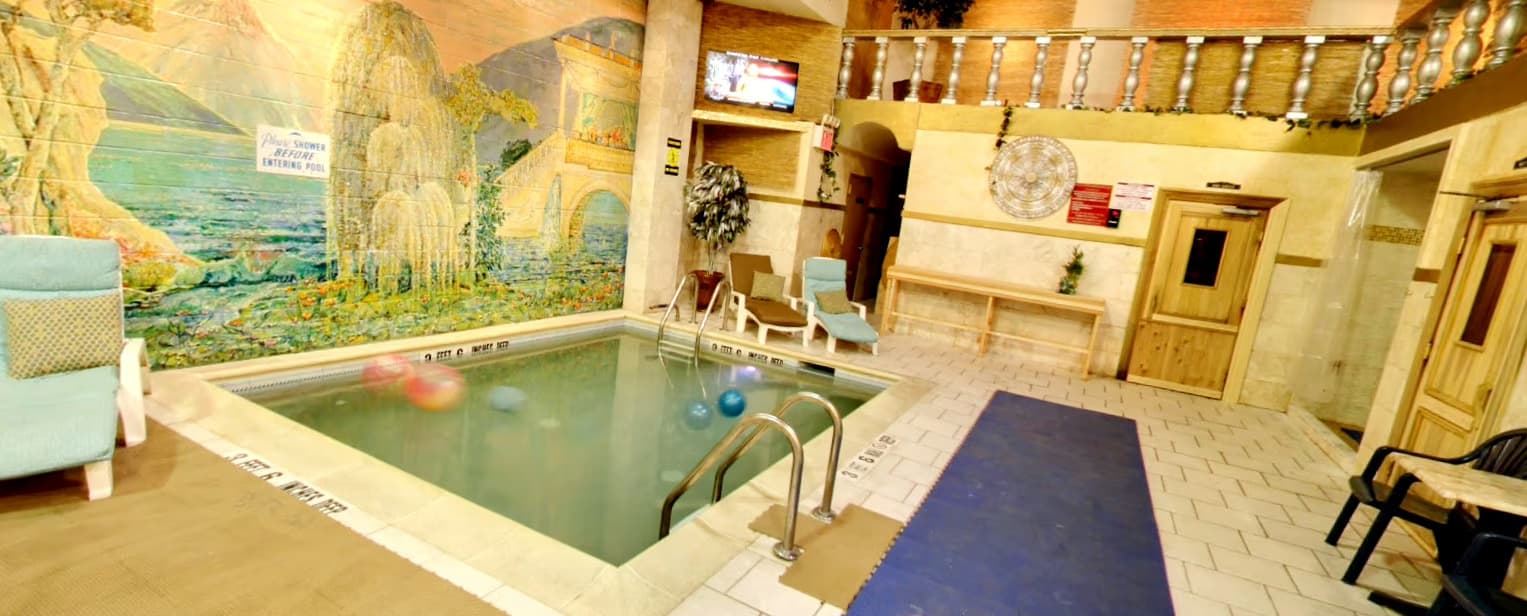 Brooklyn Banya, Whole Venue photo #2