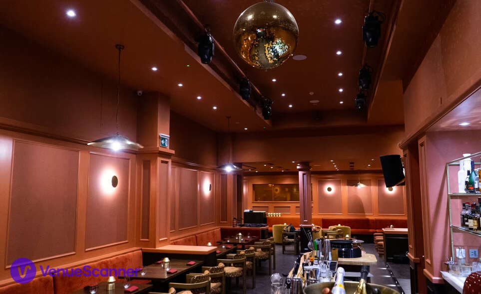 Main Floor, Shakara photo #2