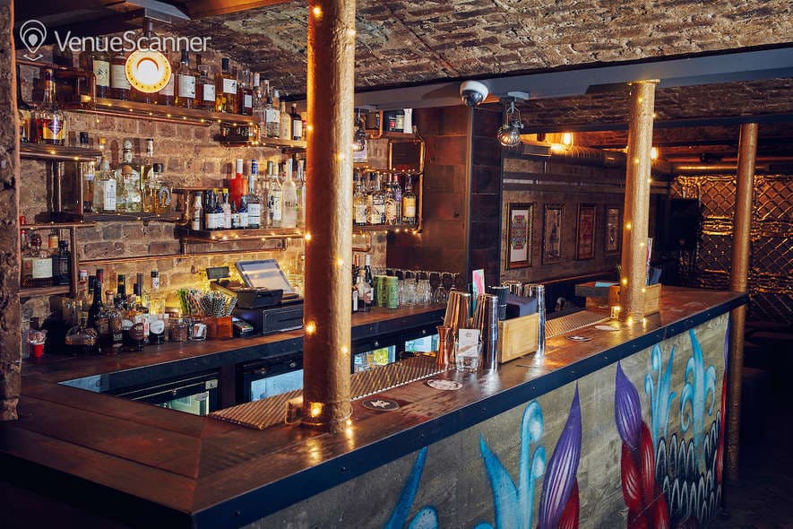 Apples And Pears, Basement Bar photo #3