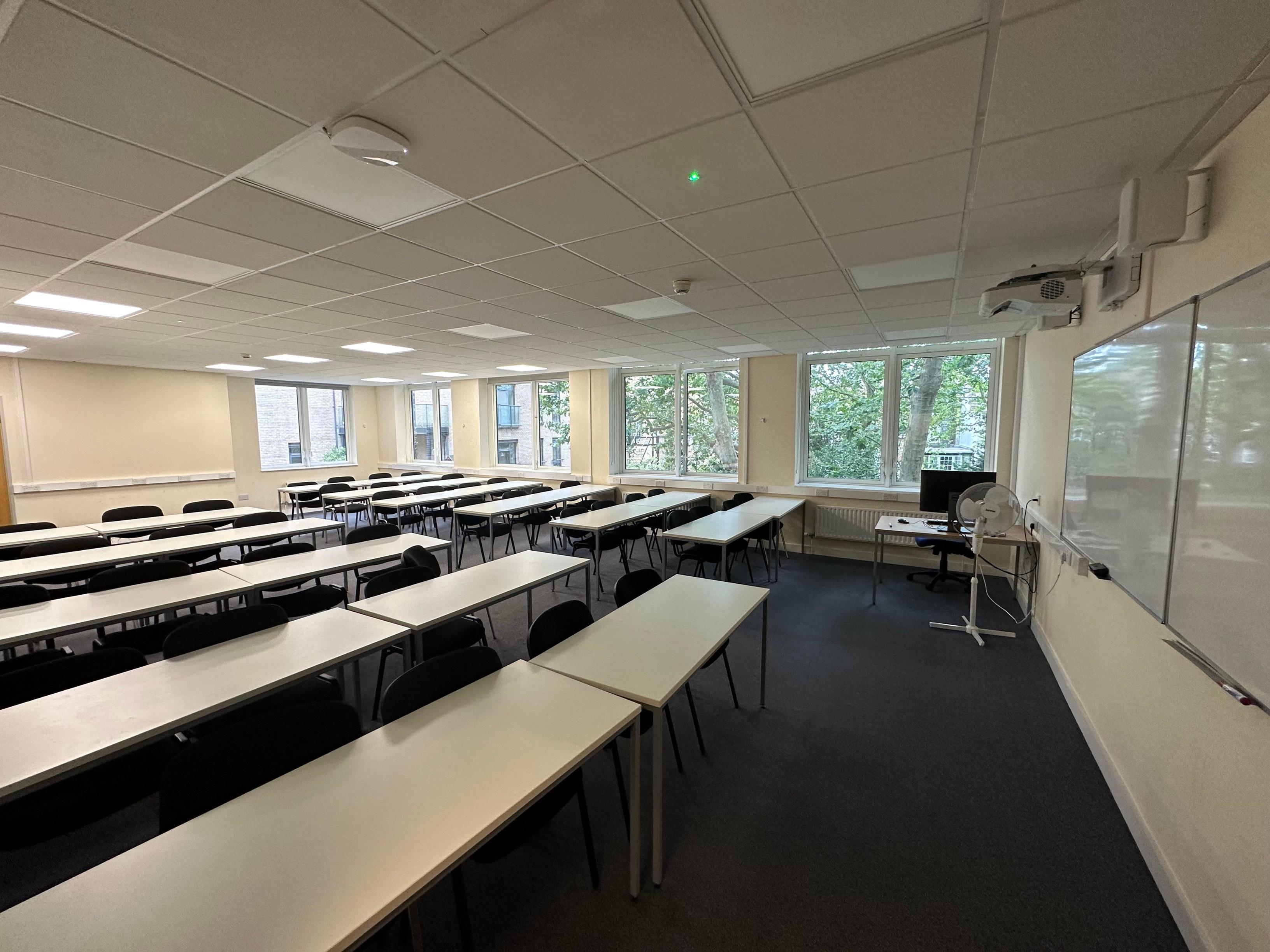 Classrooms Up To 60, OMNES Education London School photo #1