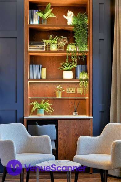 The Shaftesbury, Century Club photo #2