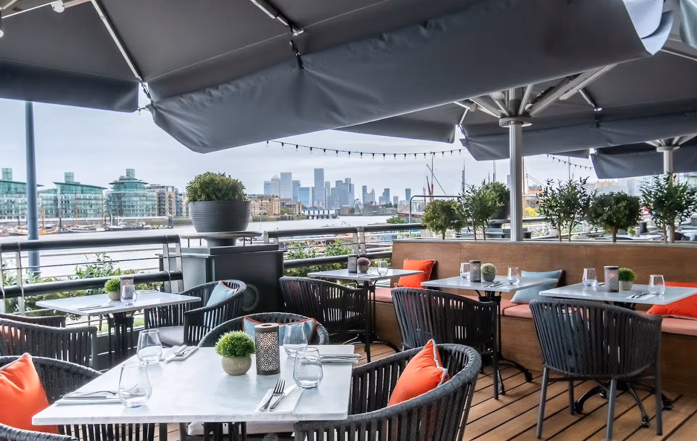 Riverside Terrace, Browns Butlers Wharf photo #3
