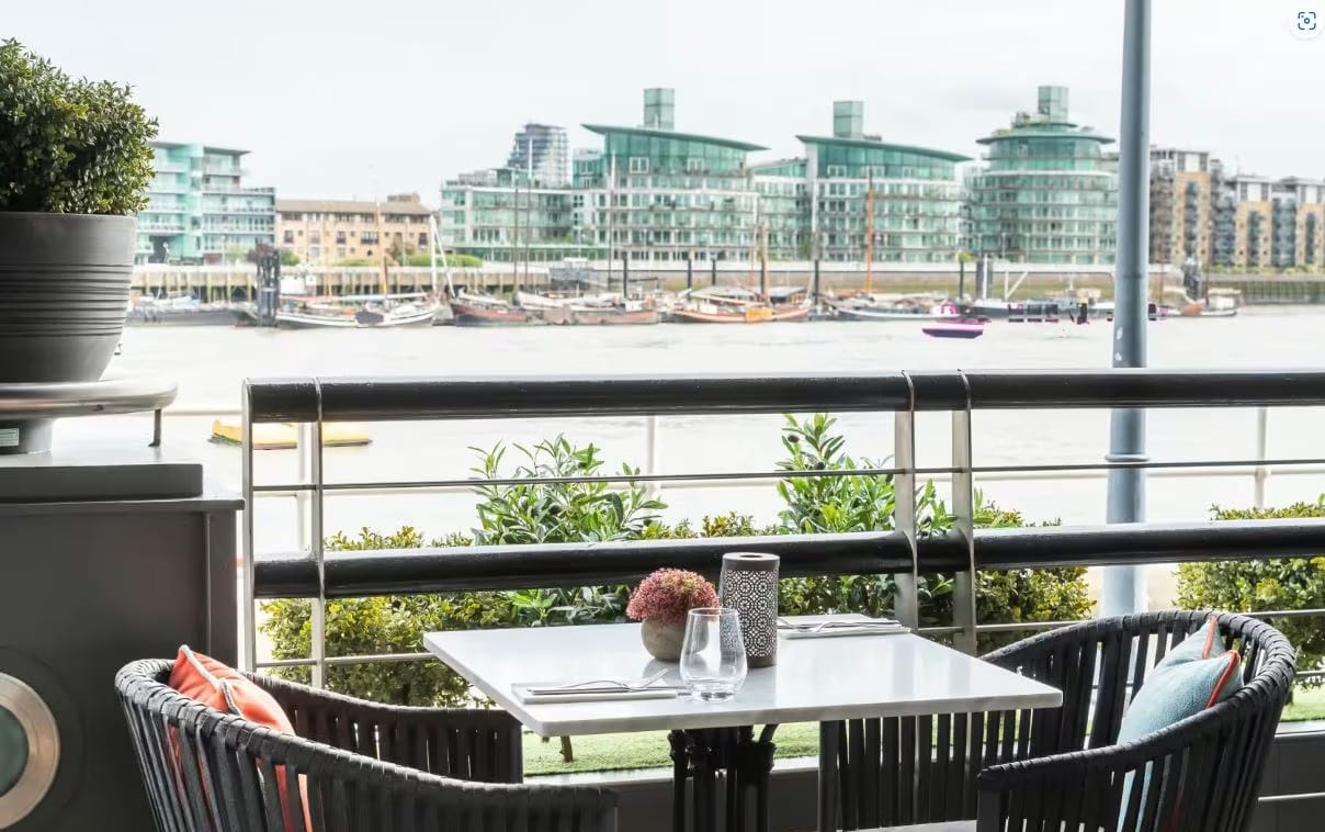 Photo of Browns Butlers Wharf, St Saviour's Suite