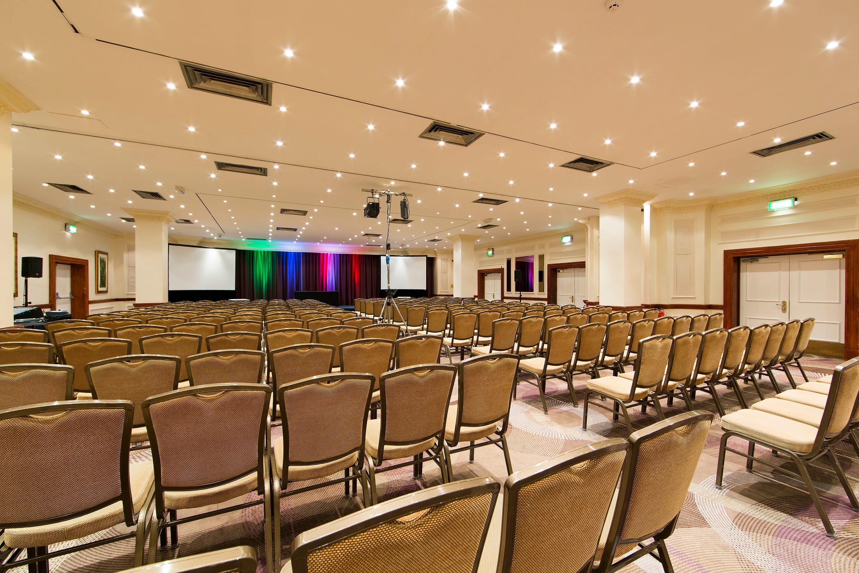 Photo of Thistle London Heathrow T5, Curtiss Suite