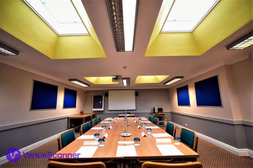 Cambridge, Astley Bank Bank Hotel And Conference Centre photo #1