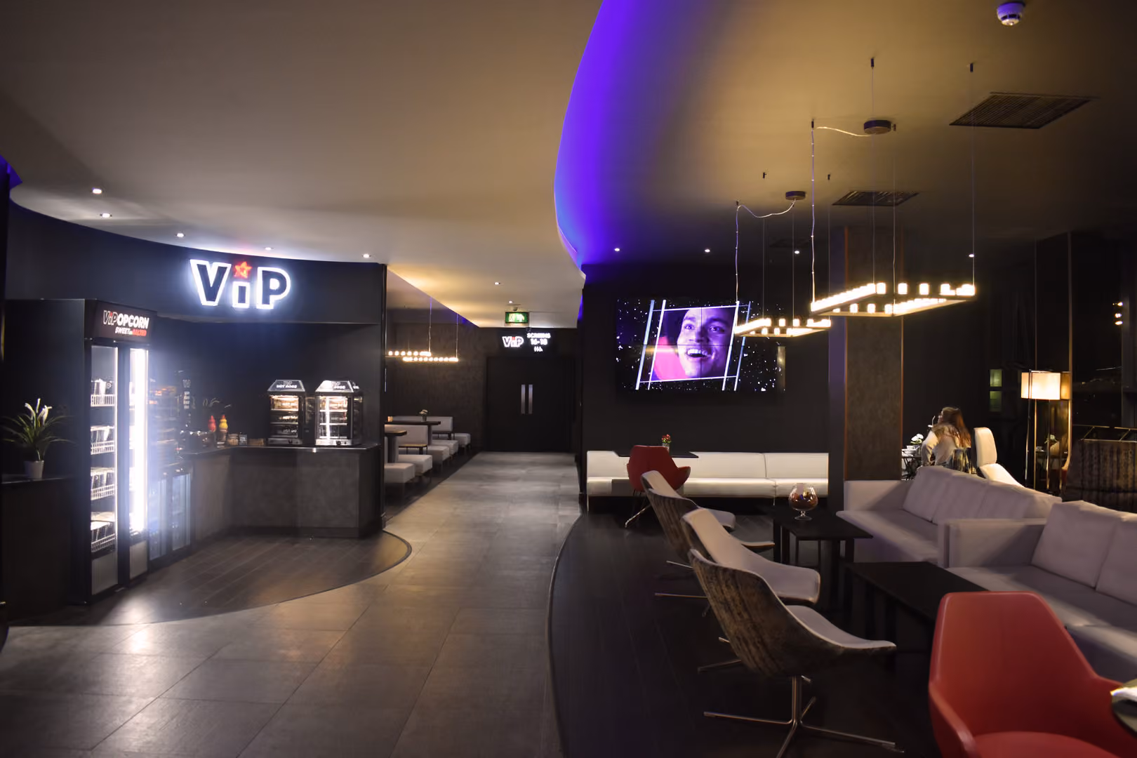Screen 14 - 172 Seats, Cineworld Glasgow Renfrew Street photo #3
