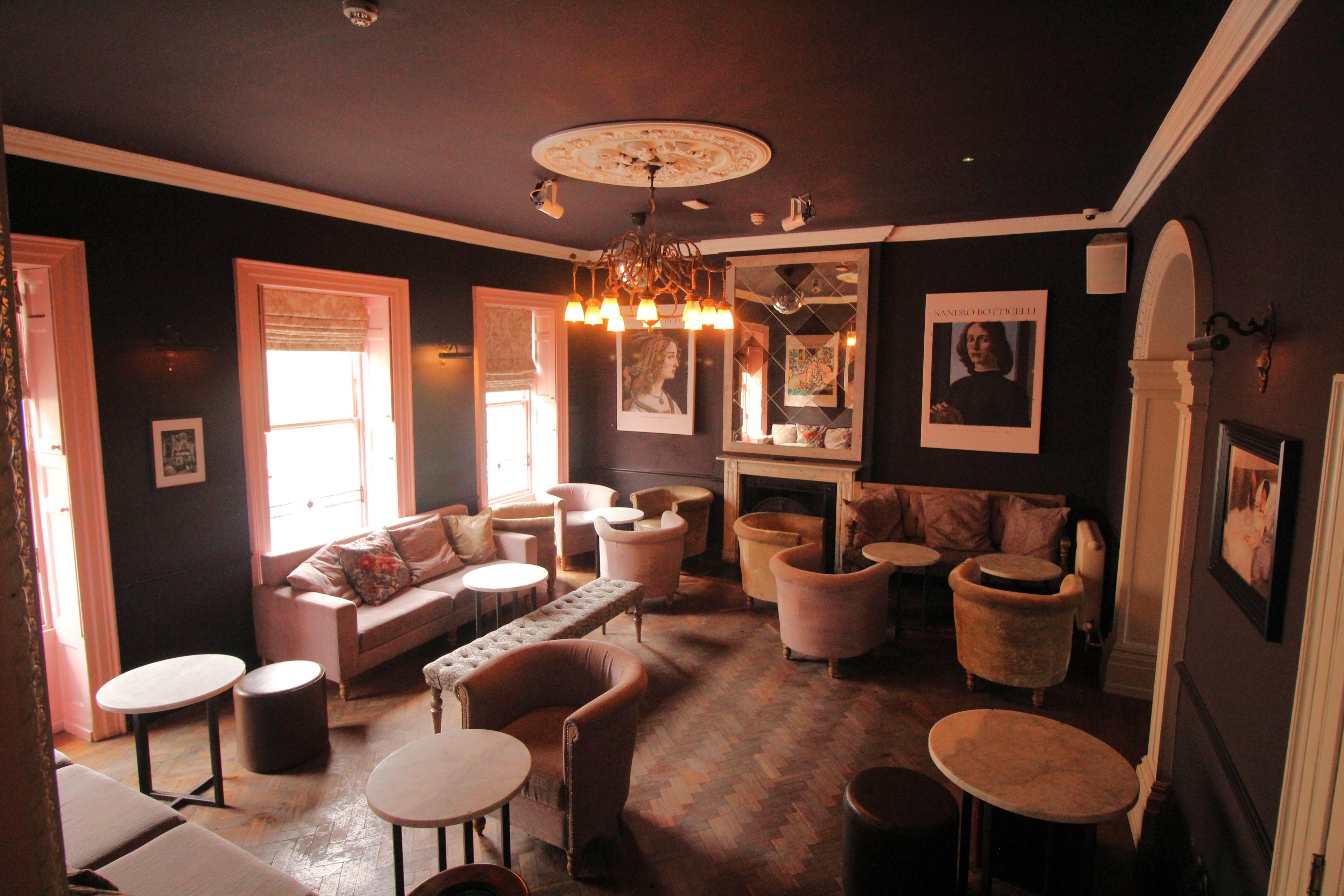 Alfred's Wine And Champagne Bar, Goldbrick House photo #2