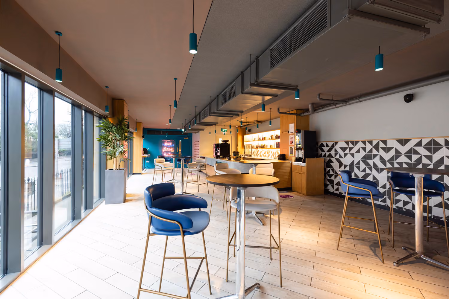 KOHI, YOTEL Edinburgh photo #2