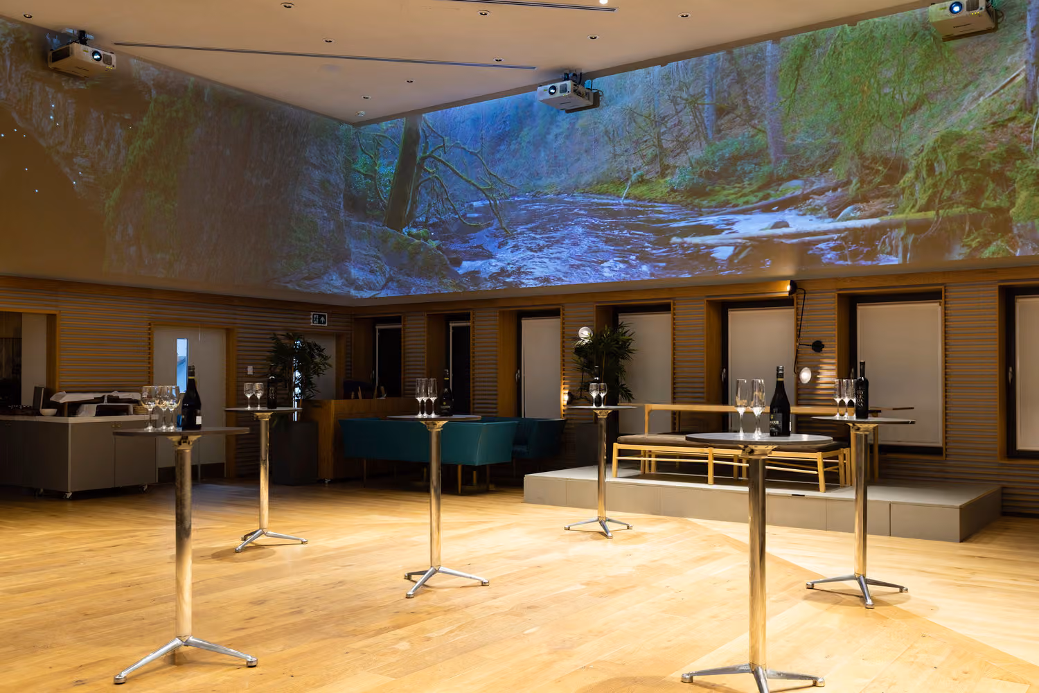 ImagineX, YOTEL Edinburgh photo #3