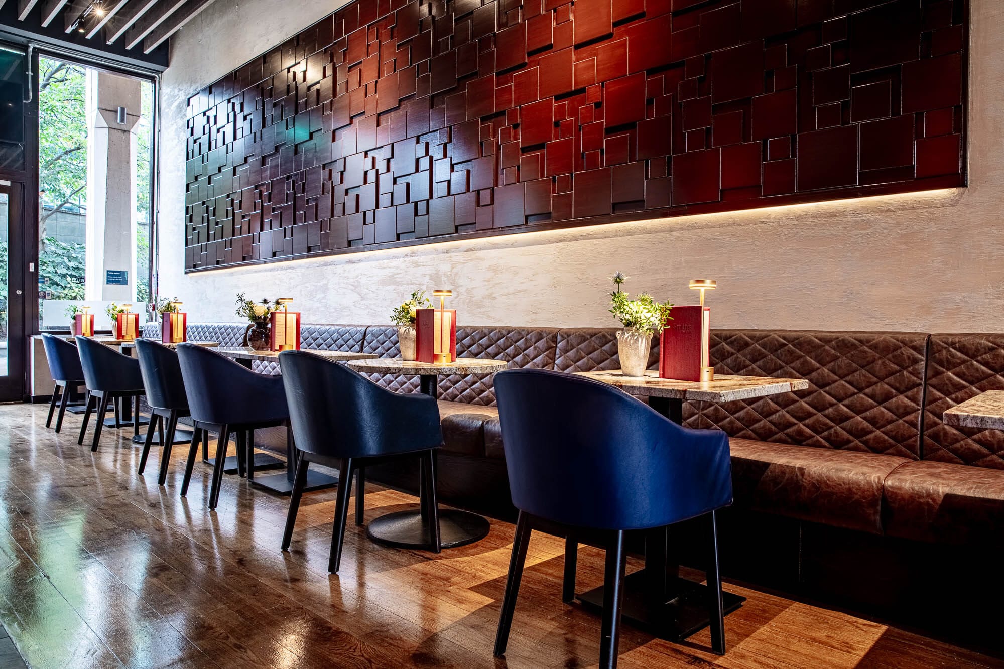 Photo of Smith's Bar & Grill, Regent Room