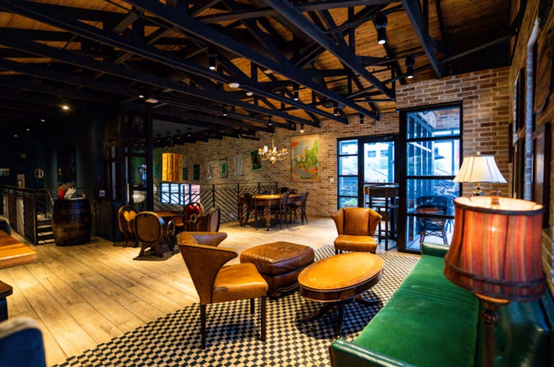 Foxy's Proper Pub, The Fox's Den photo #2