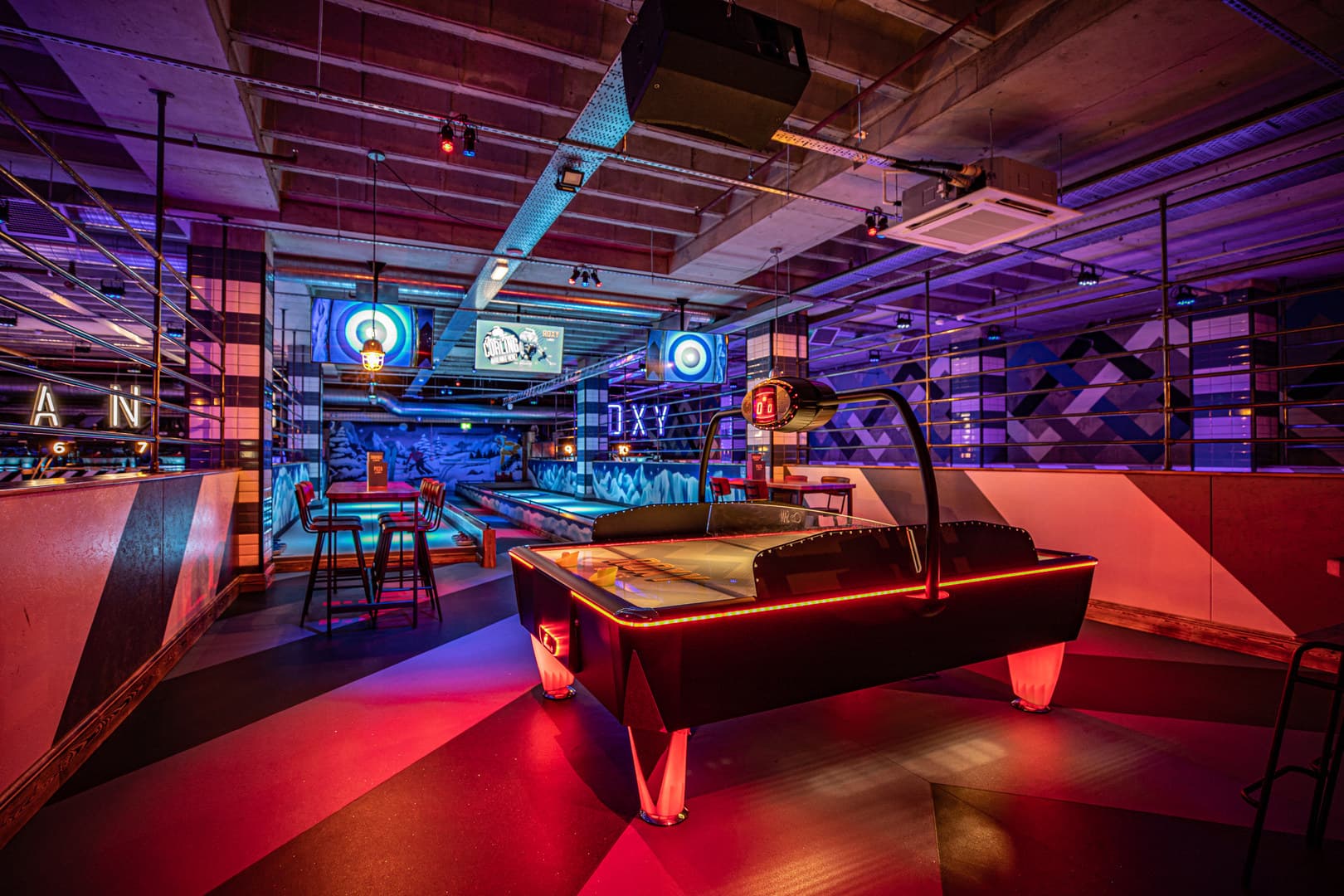 The Gaming Hall, Roxy Lanes Leeds (The Light) photo #6