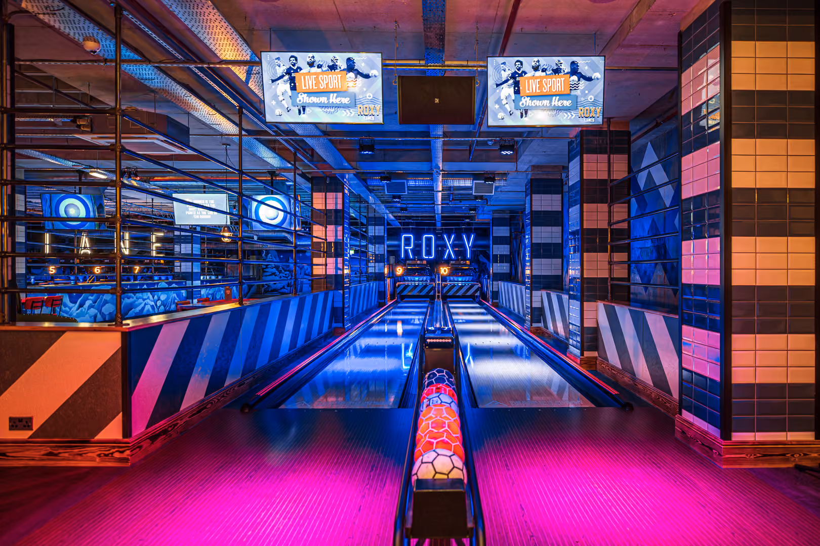 The Gaming Hall, Roxy Lanes Leeds (The Light) photo #22