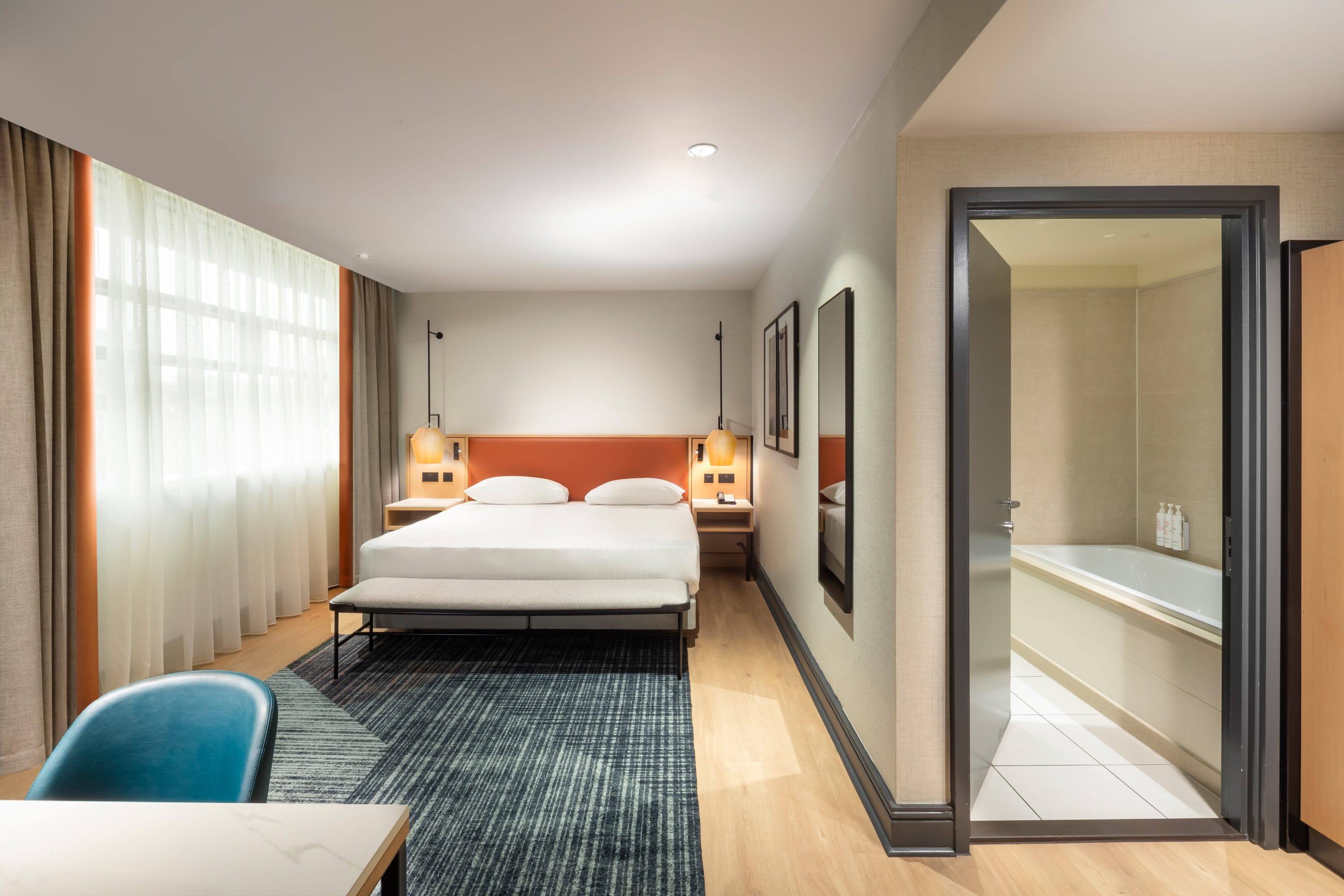 Photo of Manchester Marriott Hotel Piccadilly, Piccadilly Suite