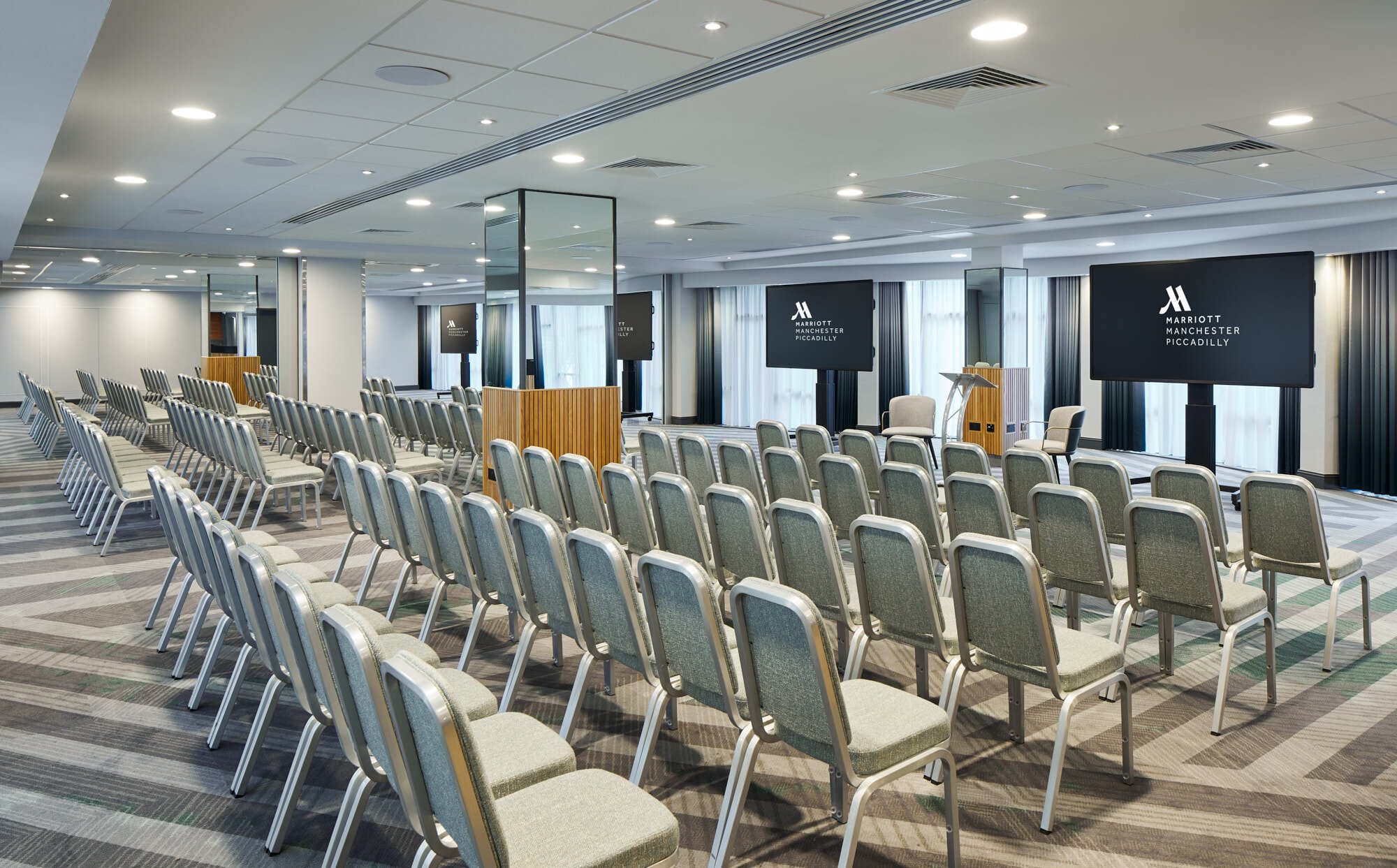 Photo of Manchester Marriott Hotel Piccadilly, Piccadilly Suite