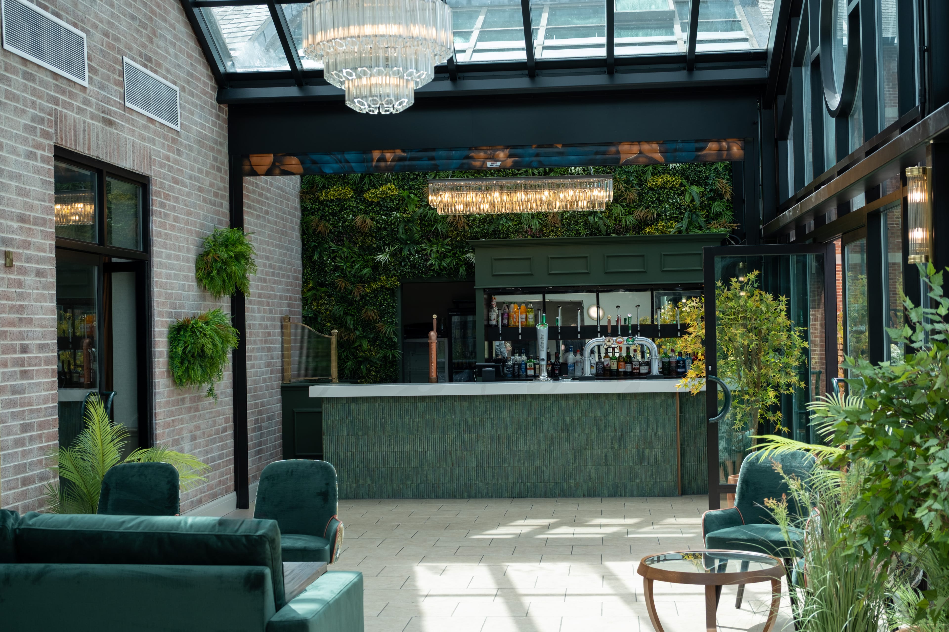 Photo of Cedar Court Hotels Bradford, Evergreen Suite