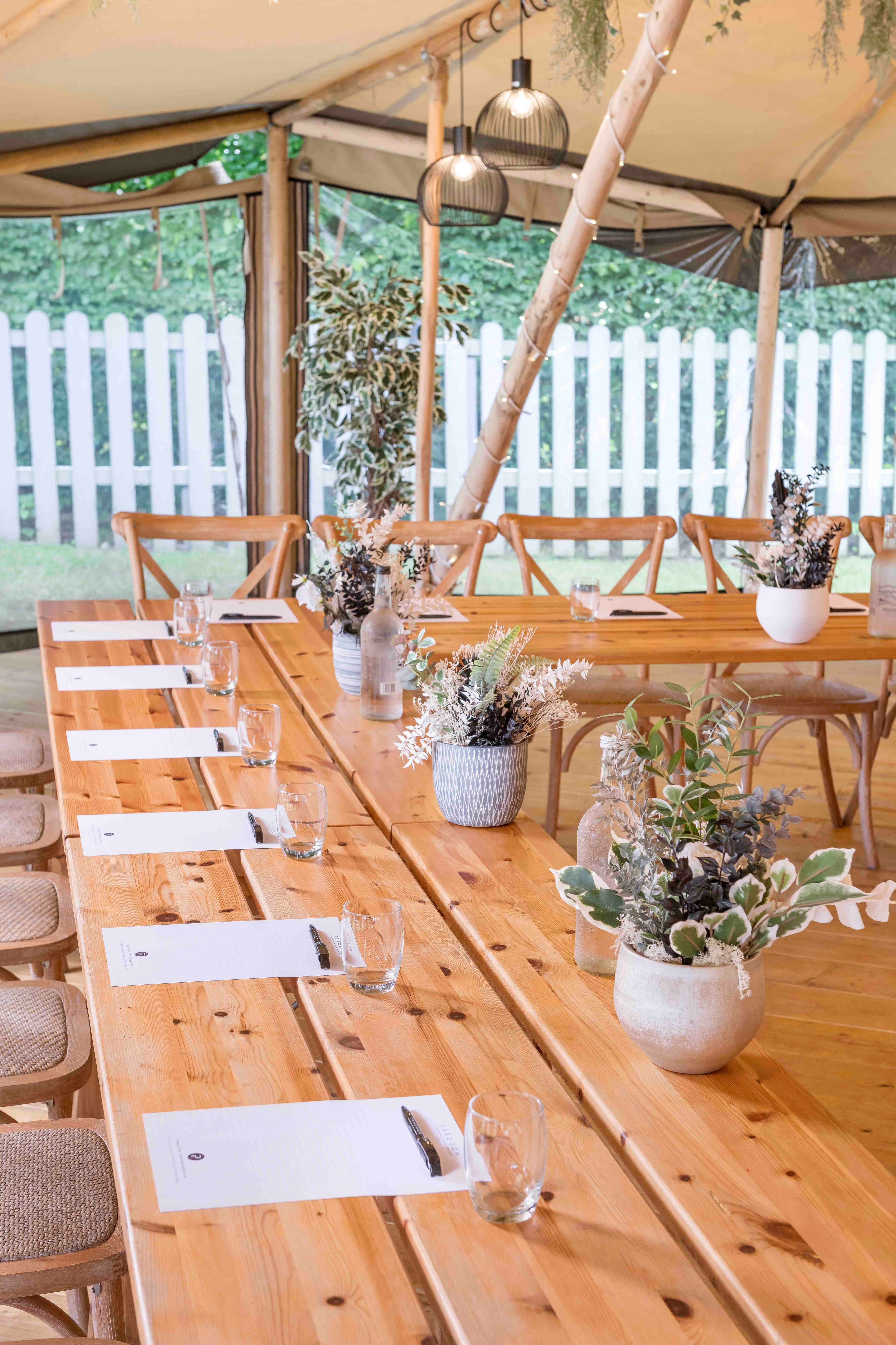 Photo of The Swan With Two Necks, The Tipi