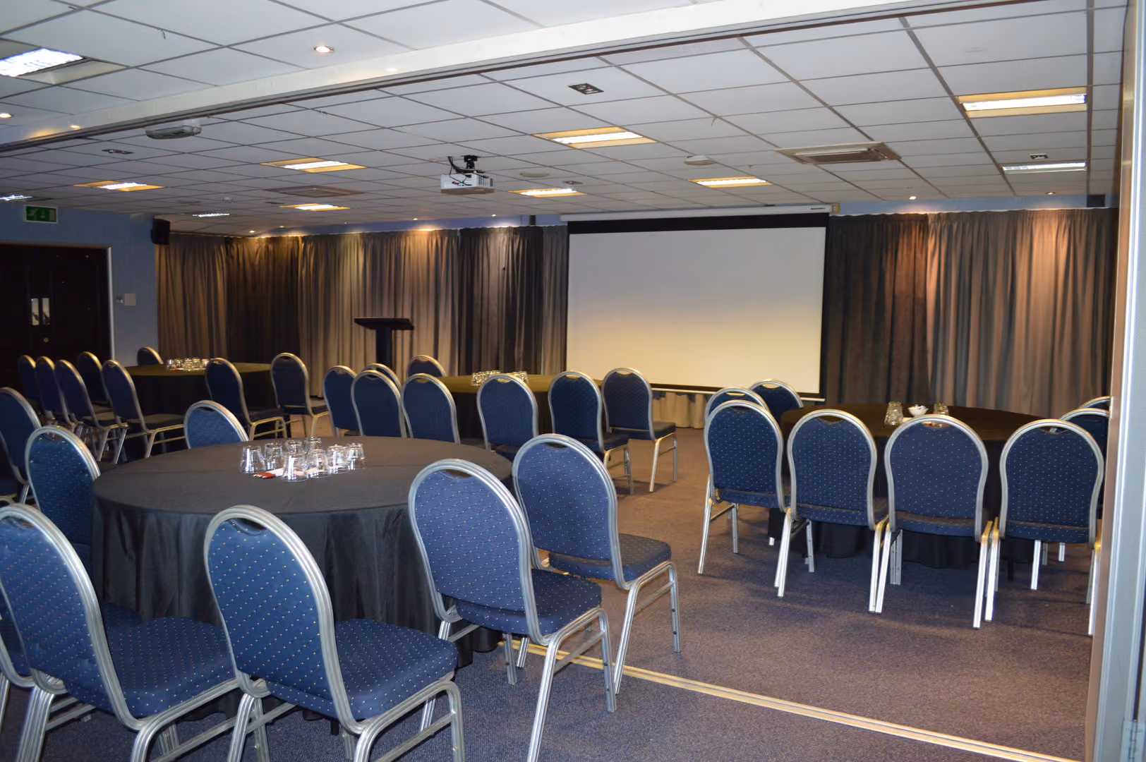 The Chestnut Suite, Heart Of England Conference And Events Centre photo #2