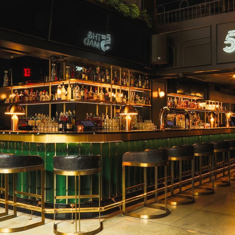 Photo of 5th & MAD, Full Venue