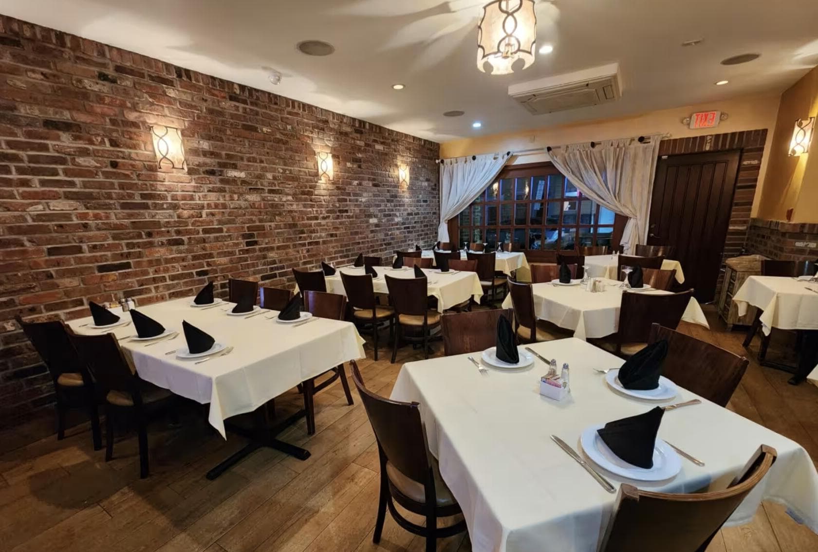 Main Dining Area, PortuCale Restaurant & Bar photo #1