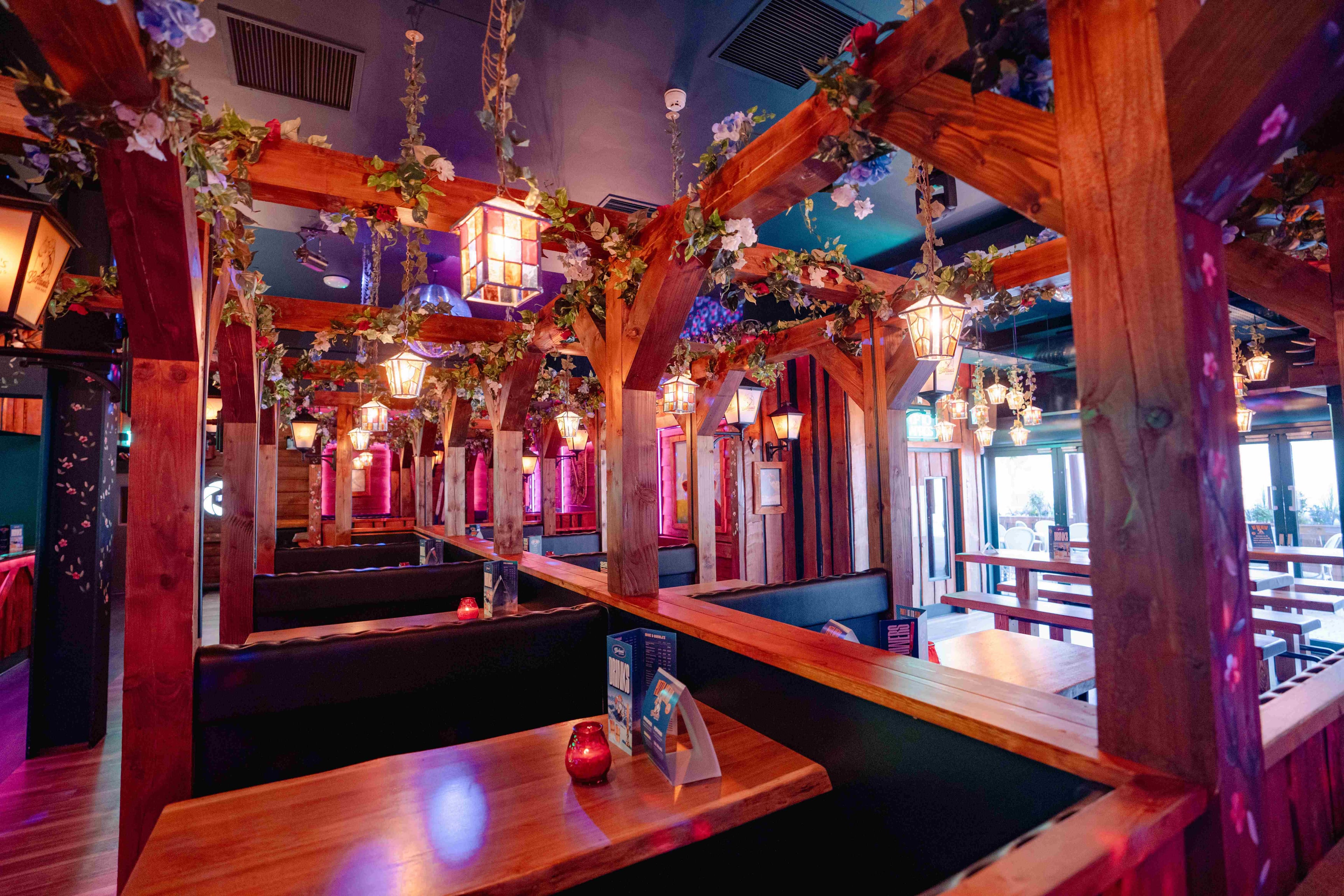 Photo of Barbara's Bier Haus Bristol, Bar 1