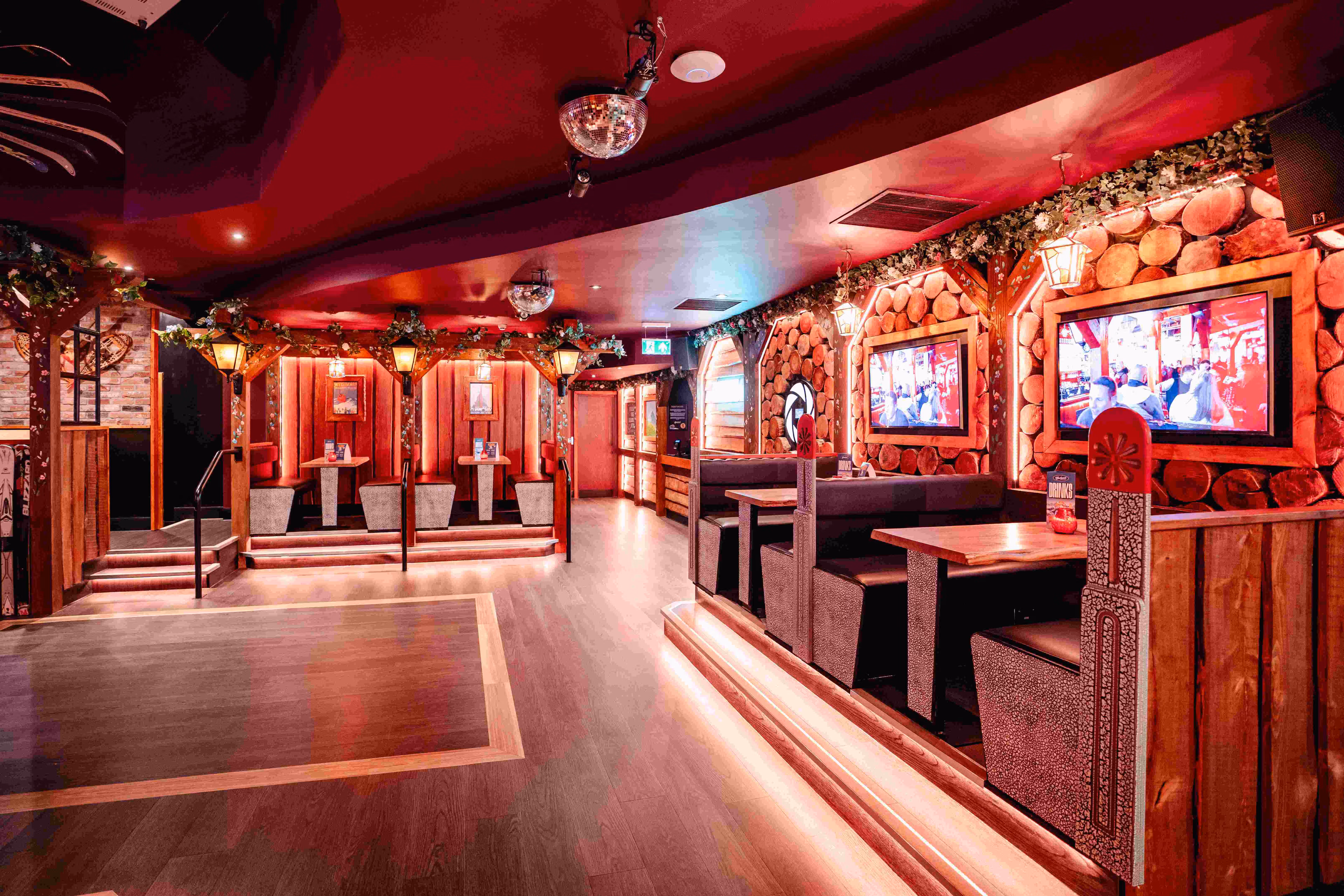 Photo of Barbara's Bier Haus Bristol, Bar 2