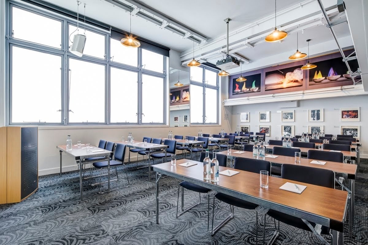 Photo of The Royal Institution, The Demonstration Room