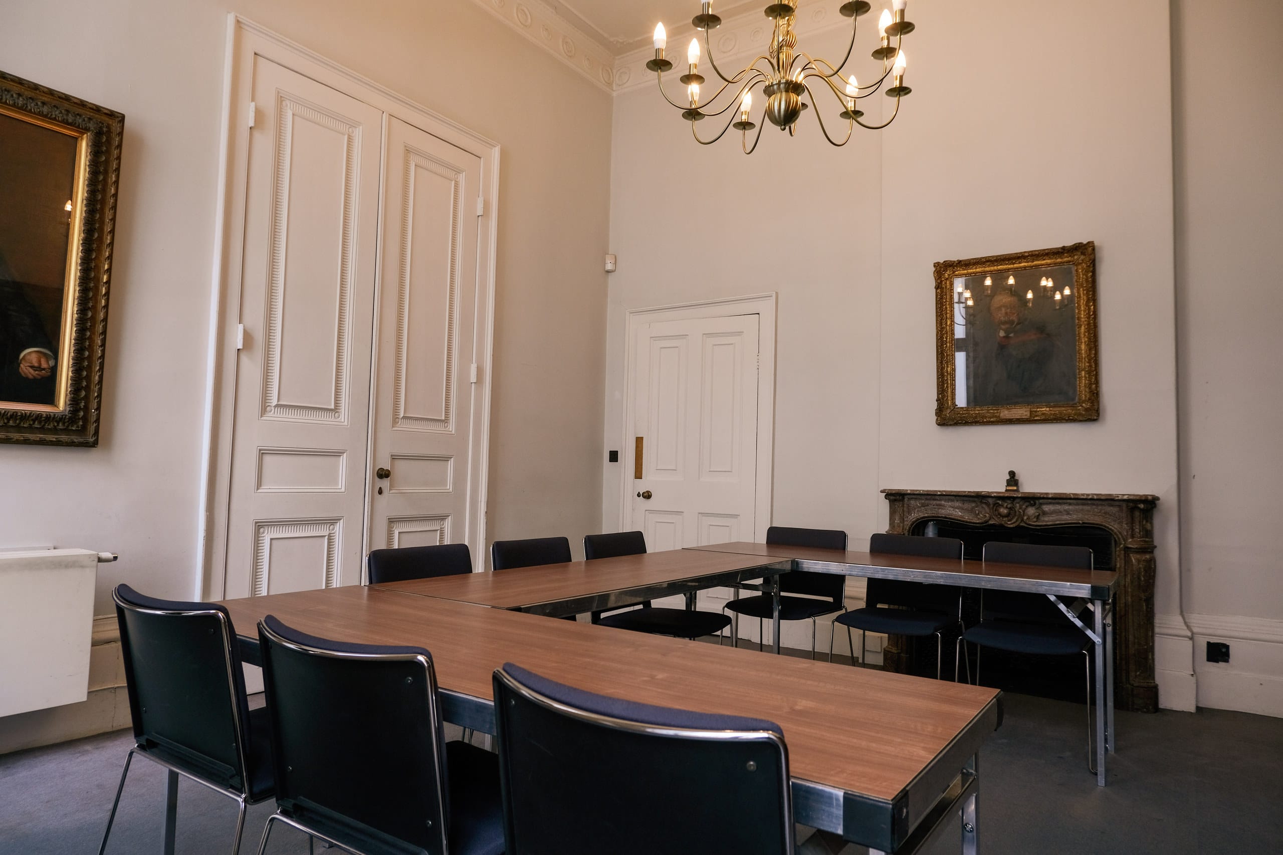 Photo of The Royal Institution, Speaker's Room
