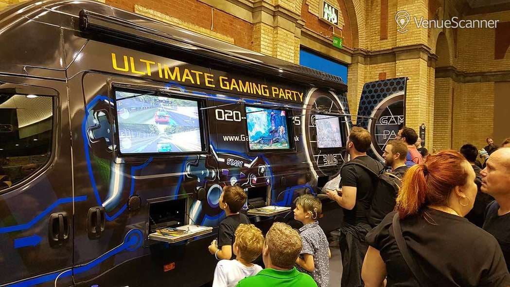 Exclusive Hire, Turbo Van photo #3