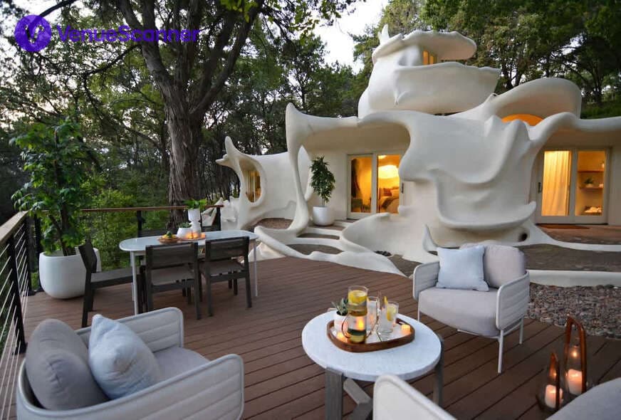 The House, The Bloomhouse photo #3