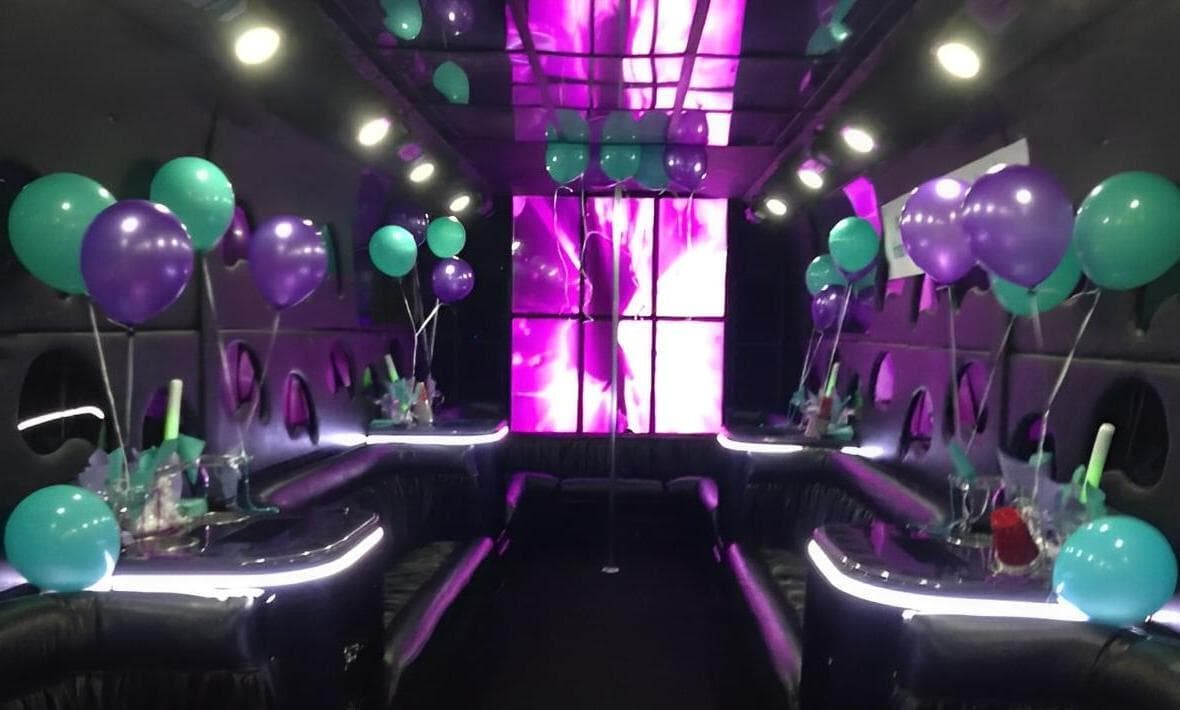 Photo of Miami Limo Coach, Limo Coach 1