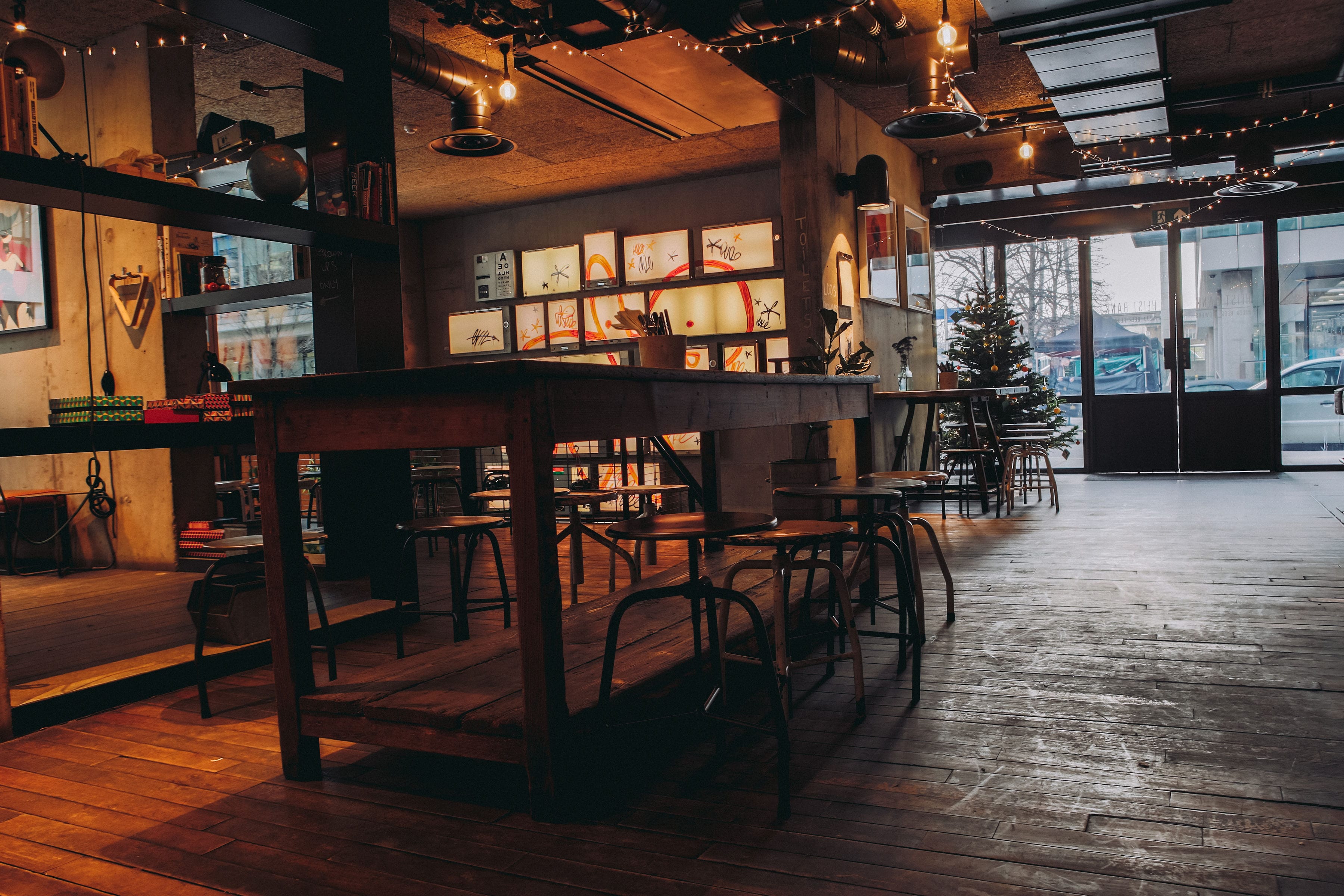Photo of Heist Bank, Christmas Hire