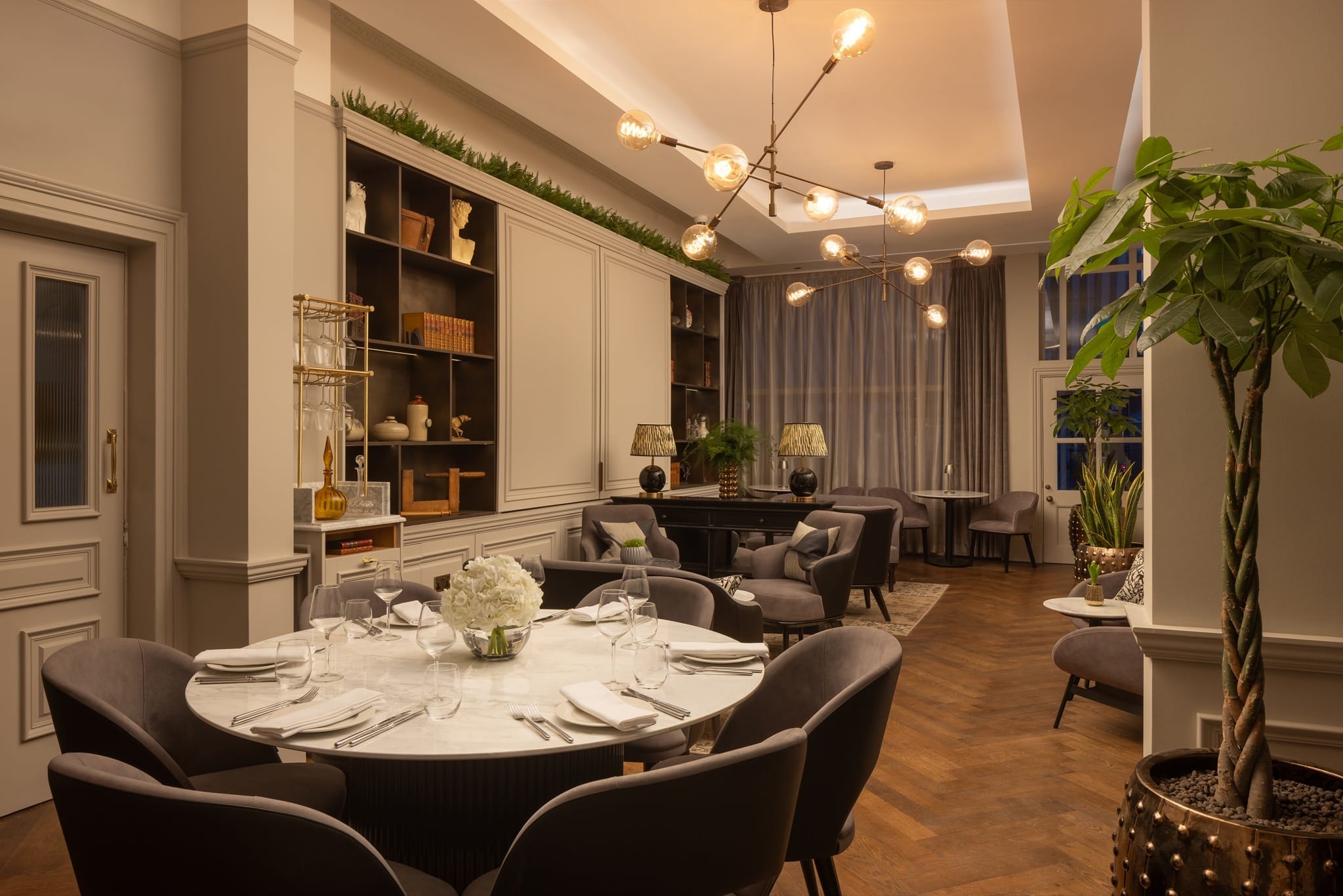 Photo of Holmes Hotel, The Parlour