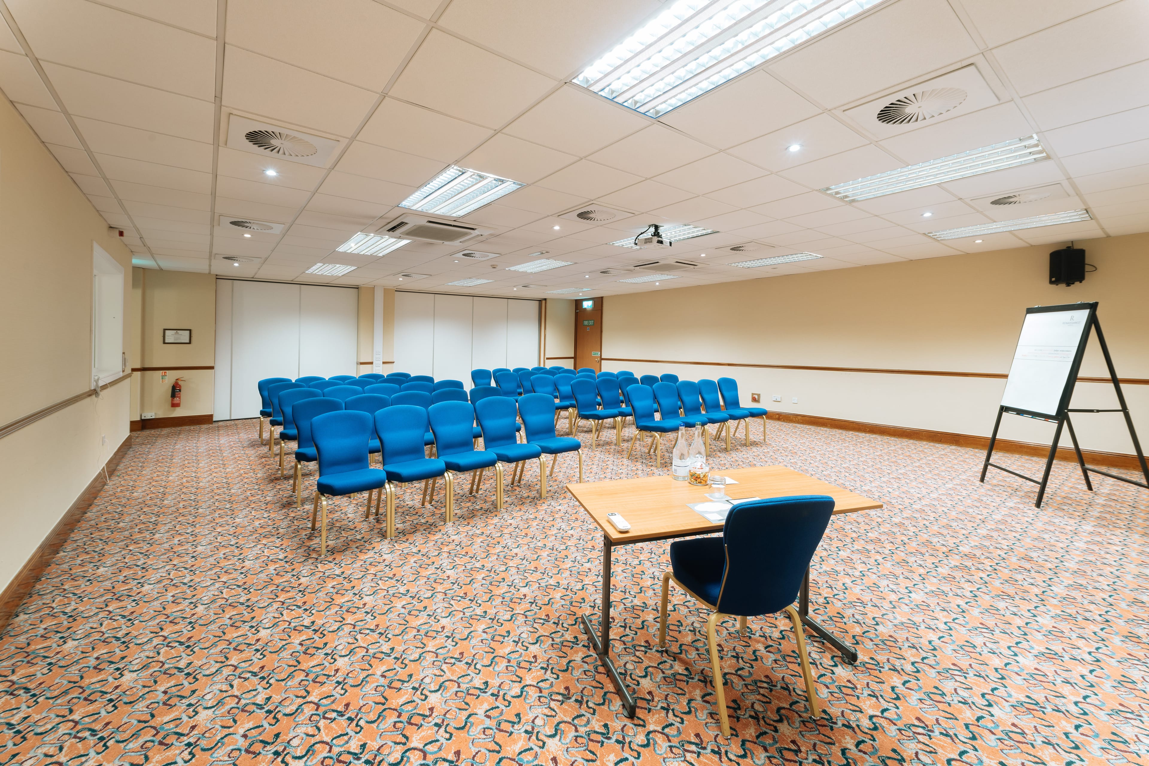 Photo of Renaissance London Heathrow Hotel, Richmond 1
