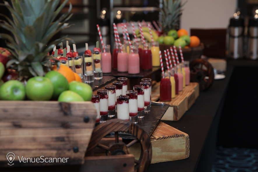 Westminster Suite, Renaissance London Heathrow Hotel photo #4