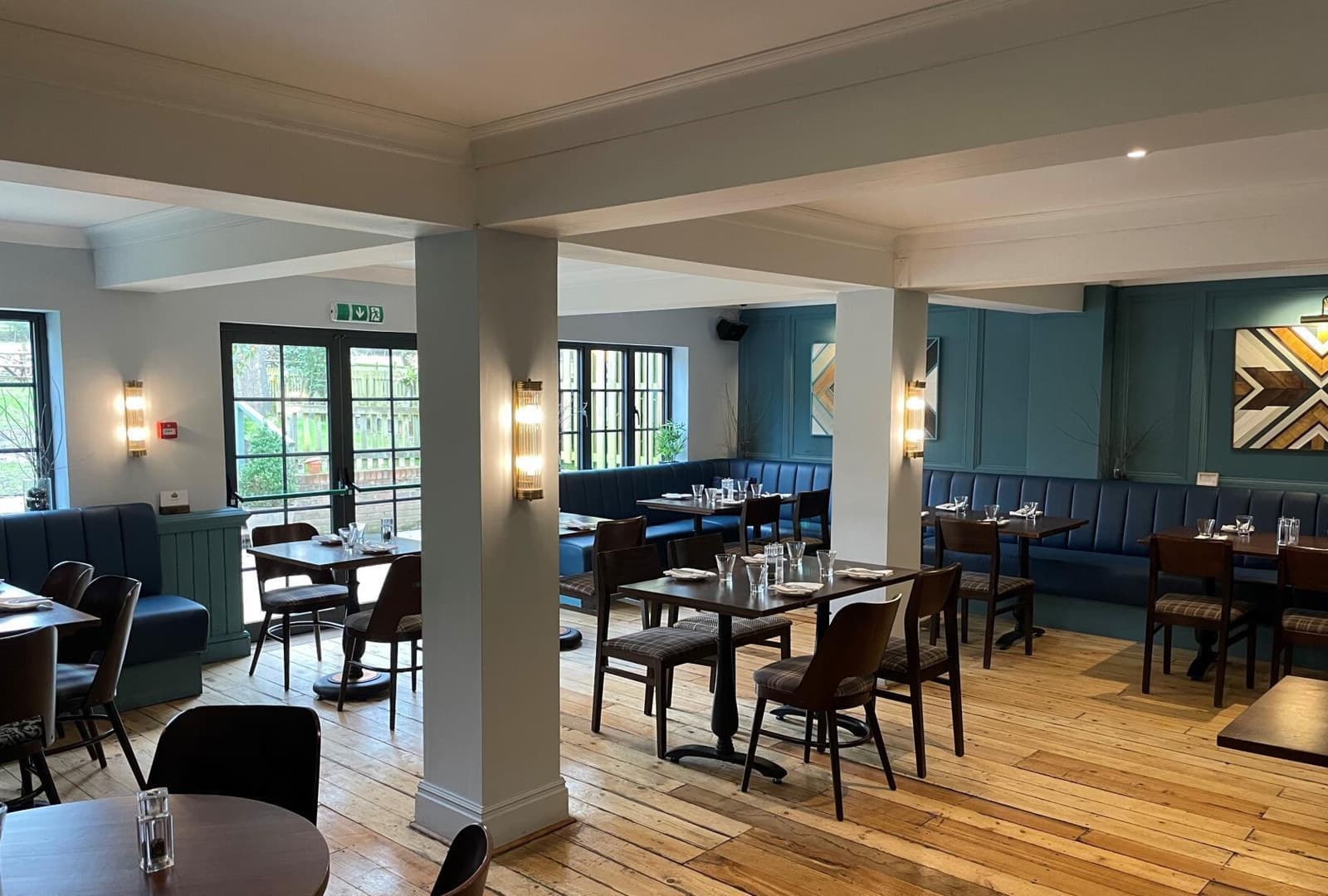 The Garden Restaurant, The Crown Inn at Burnham Beeches photo #1