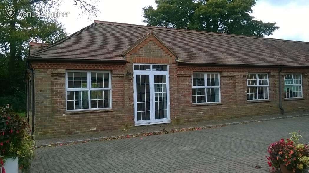 New Court 5, Tring Champneys Health Spa photo #4