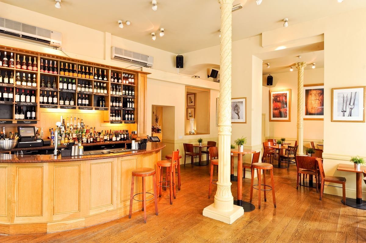 Photo of Victoria, Buckingham