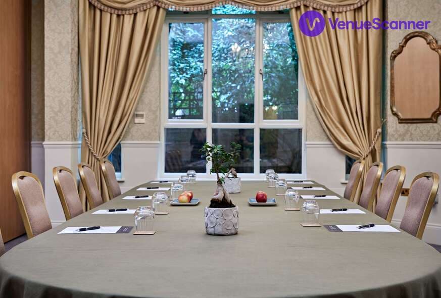 Bracken, Careys Manor Hotel photo #1