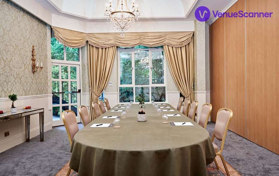 Azalea Suite, Careys Manor Hotel photo #2