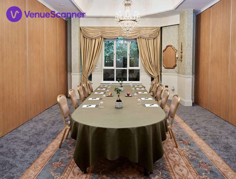 Bracken, Careys Manor Hotel photo #2