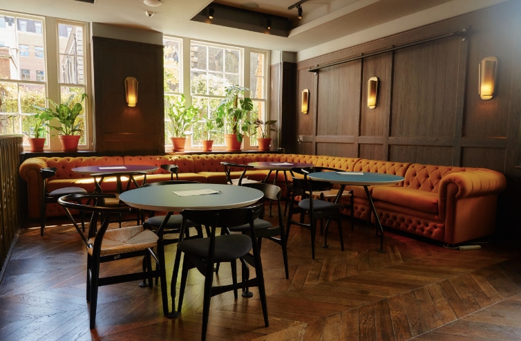 Photo of Neon194, The Bar