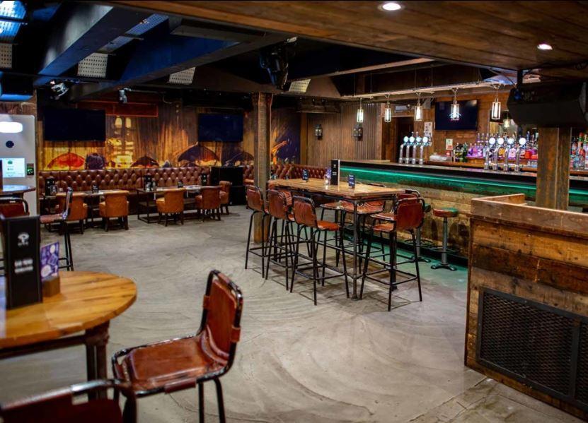 Dive Bar & Grill, Event Room photo #2