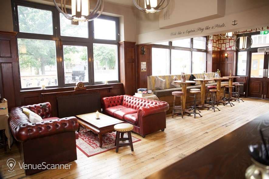 Exclusive Hire, The Captain Cook photo #3