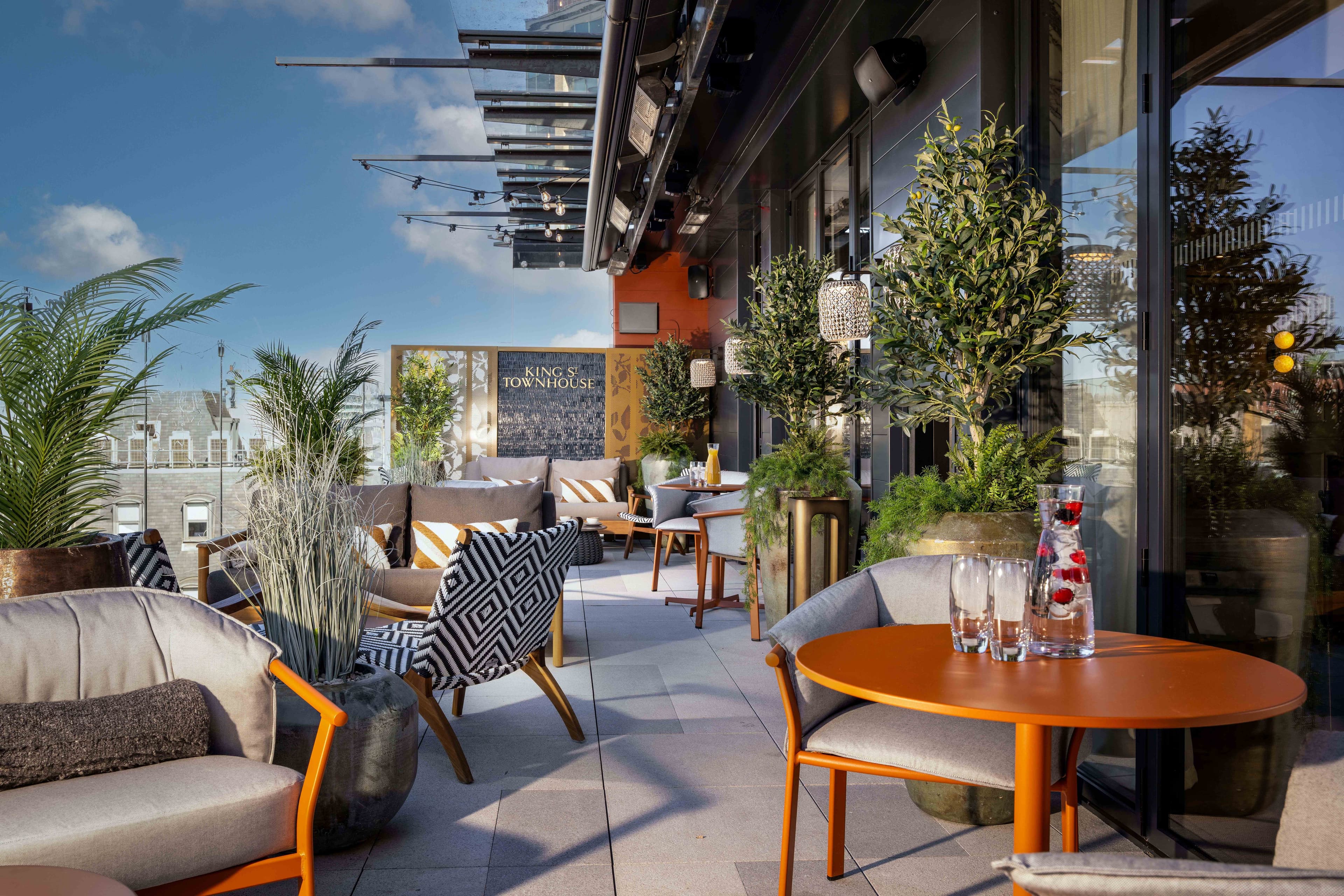 Sixth Floor South Terrace & Lounge, King Street Townhouse Hotel & Spa photo #8