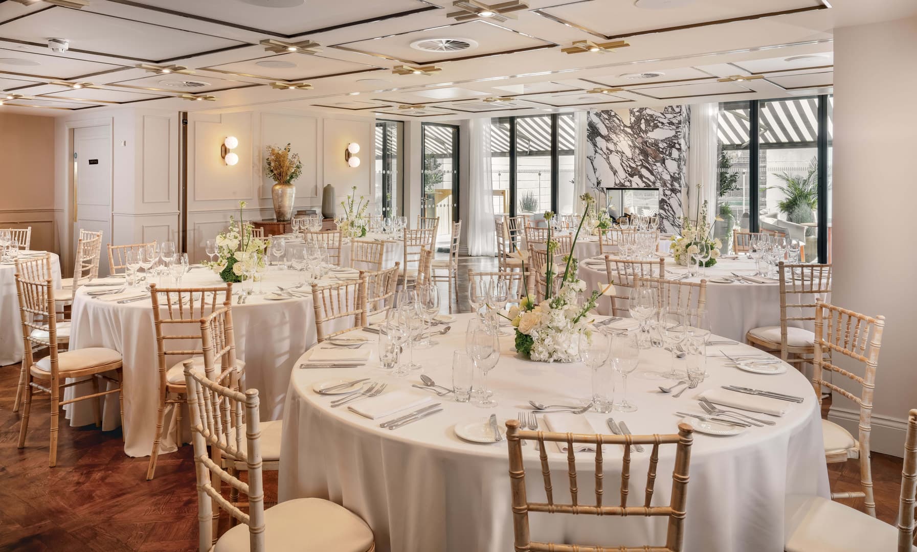 Sixth Floor South Terrace & Lounge, King Street Townhouse Hotel & Spa photo #14