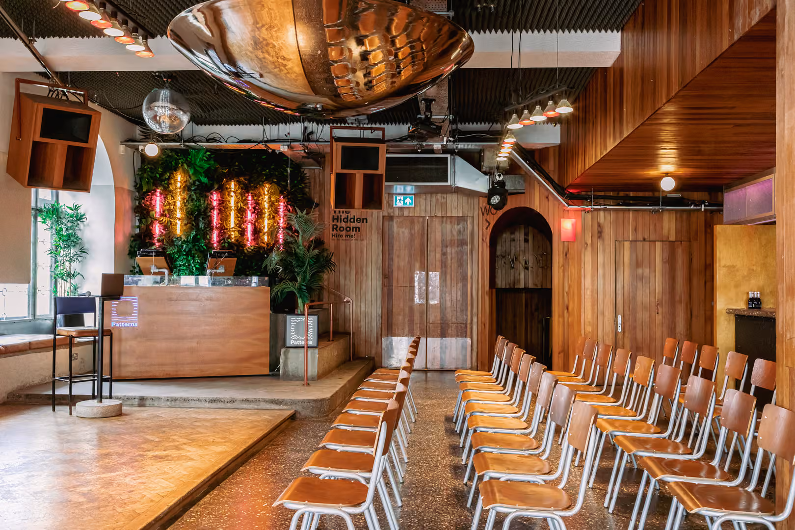 Exclusive Hire, Pier Court photo #2
