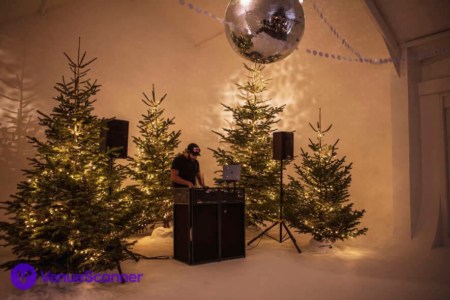 Christmas Parties, Fivefourstudios photo #1