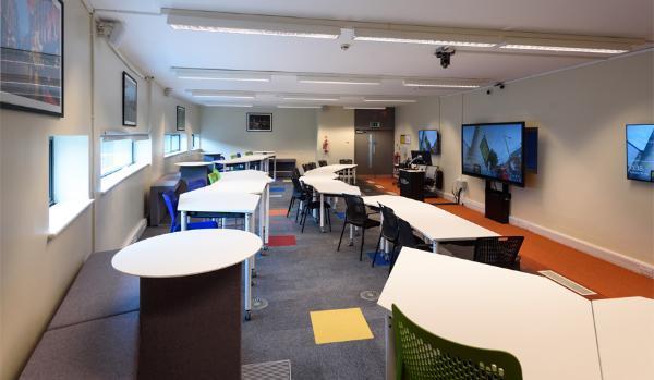 London Metropolitan University, Board Rooms, Lecture Rooms, Class Rooms & IT Labs  photo #3